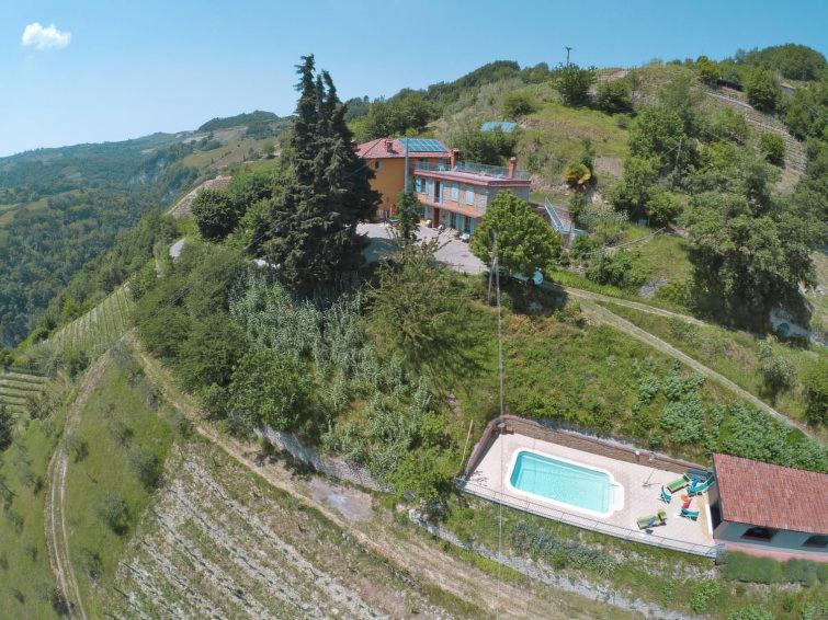 Agriturismo La Rovere Cossano Belbo Bagian luar foto