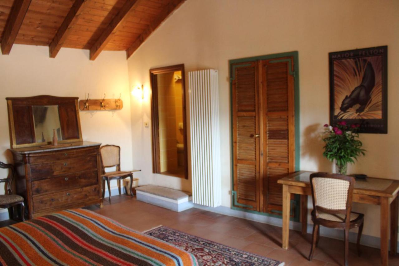 Agriturismo La Rovere Cossano Belbo Bagian luar foto