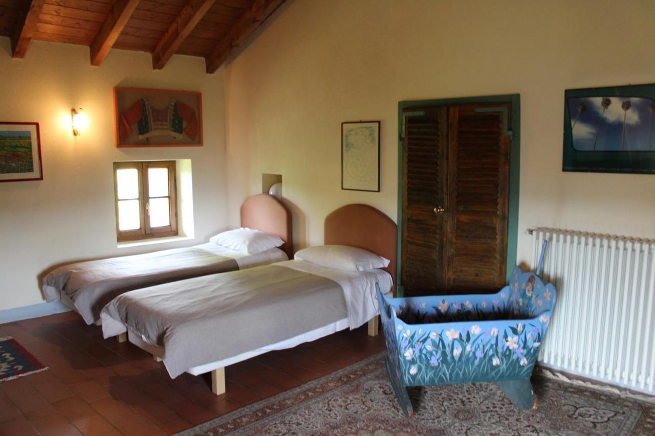 Agriturismo La Rovere Cossano Belbo Bagian luar foto