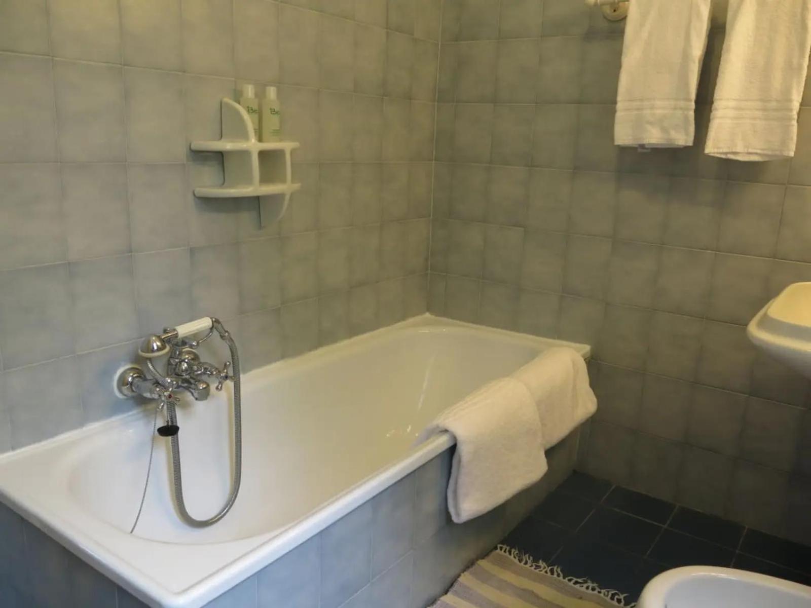 Agriturismo La Rovere Cossano Belbo Bagian luar foto